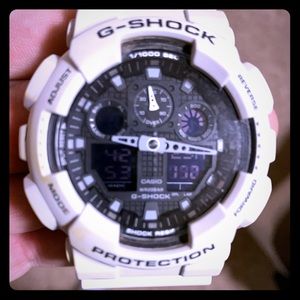 Men’s G-shock watch
